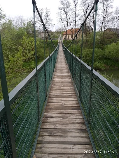 Kładka nad rzeką Rabą